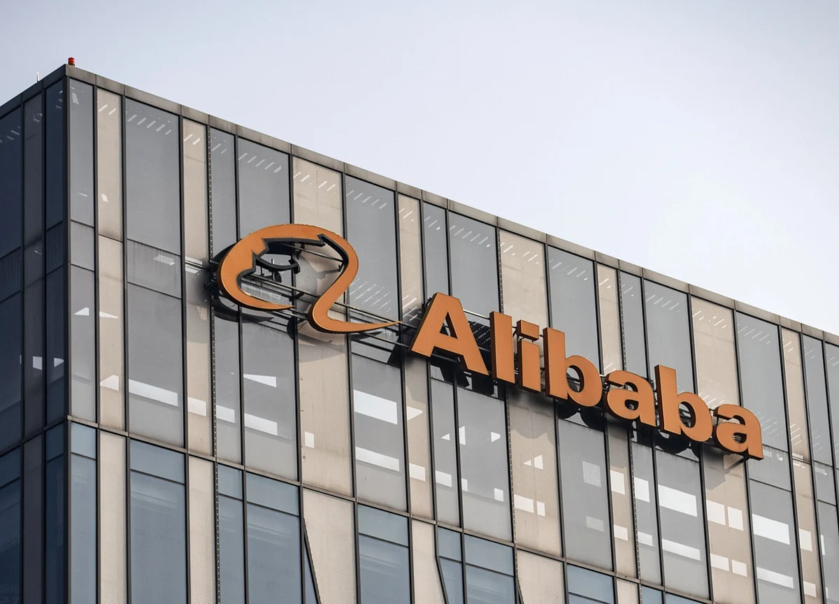 Alibaba, Tencent Shares Drop as U.S. Weighs Investment Ban