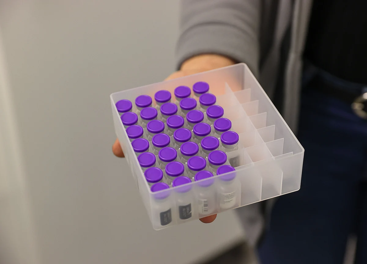 Astra, Glaxo Join Rush Back to Lab to Target Covid Variants