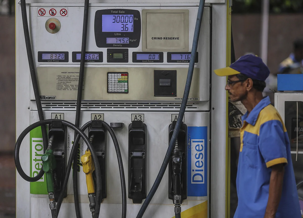 Petrol Nears Rs 85 Mark In Delhi, Diesel Closer To Rs 82 In Mumbai