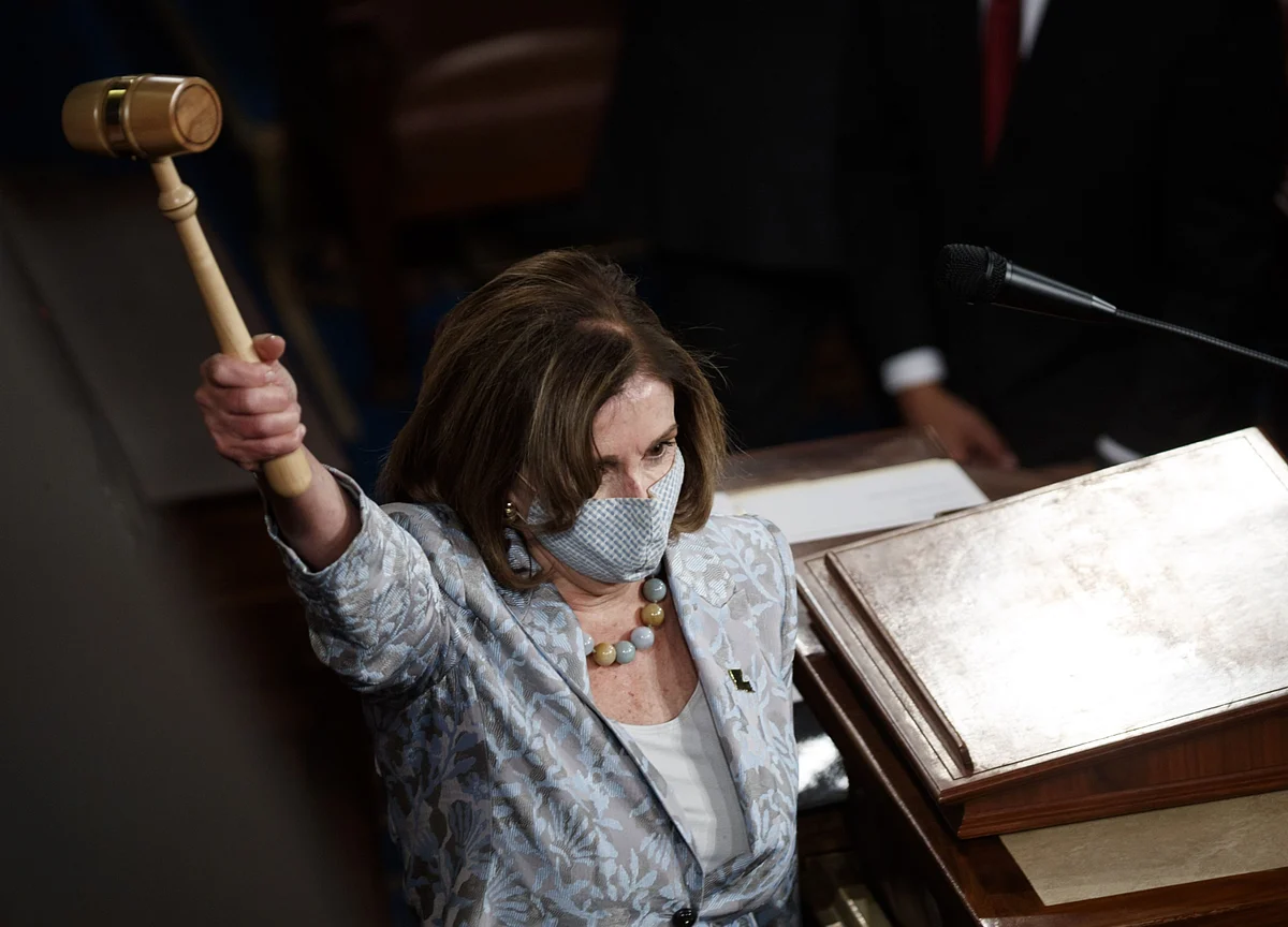Pelosi Elected House Speaker With Narrow Democratic Majority