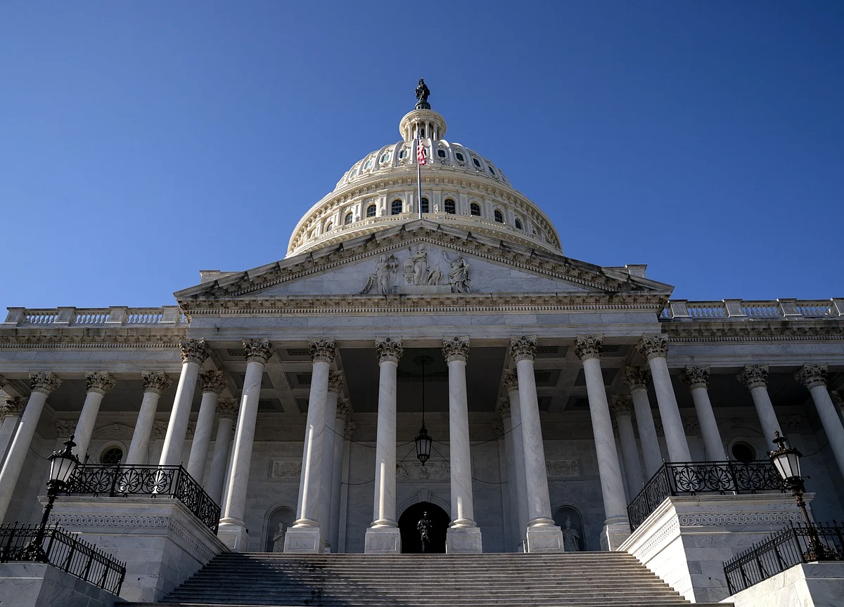 Capitol Police Chief Quits After Pro-Trump Mob Overruns Building
