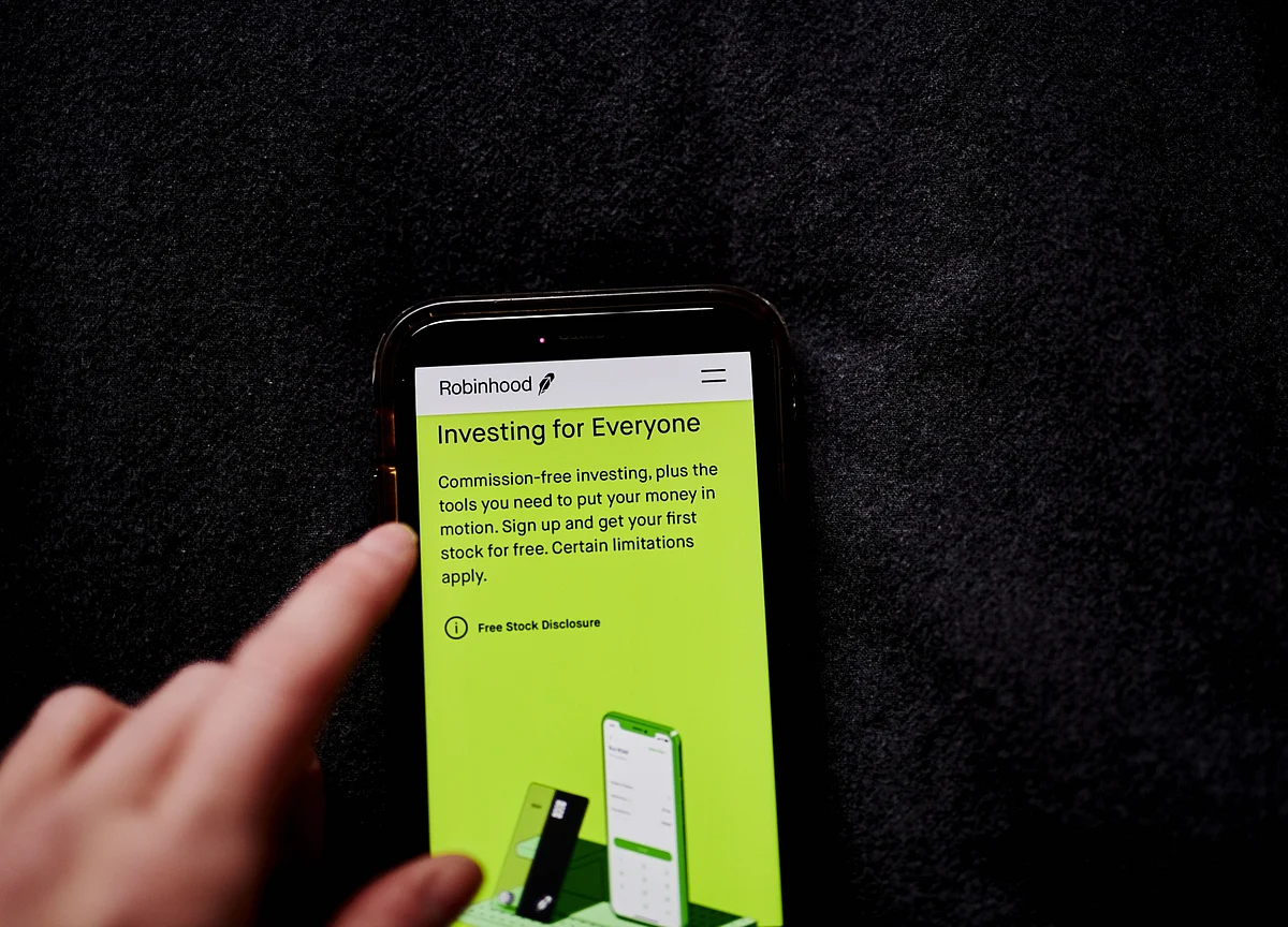 Thanks, Robinhood, but These Traders Now Want Professional Help