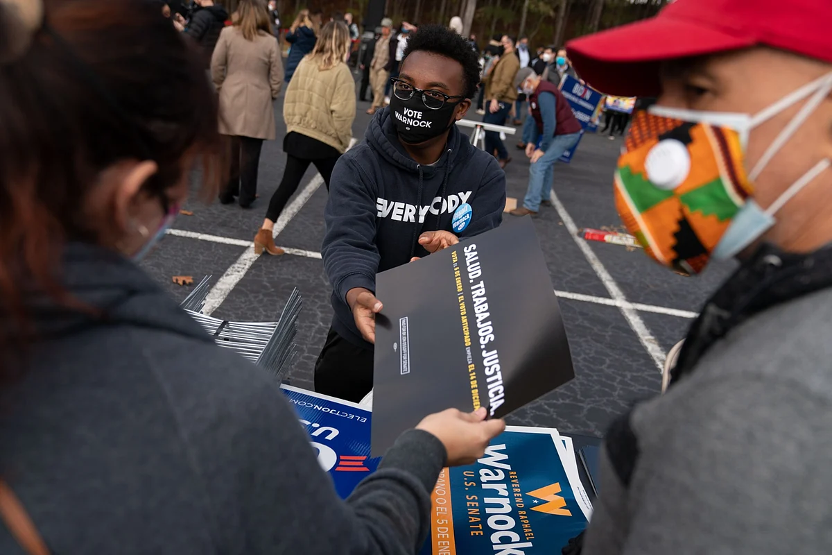Republicans Target Georgia Latinos in Senate Races’ Final Days