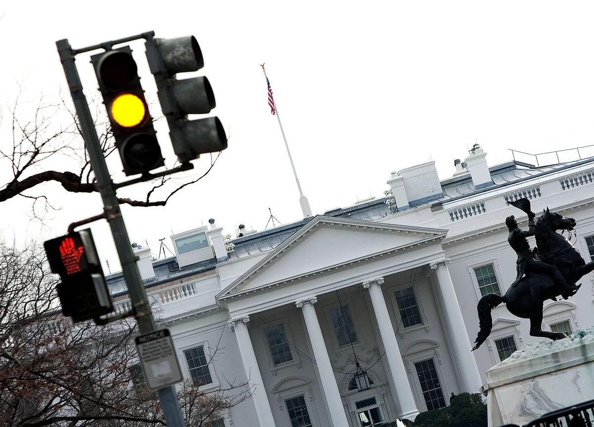 Rising Treasury Yields Flash a Warning Sign