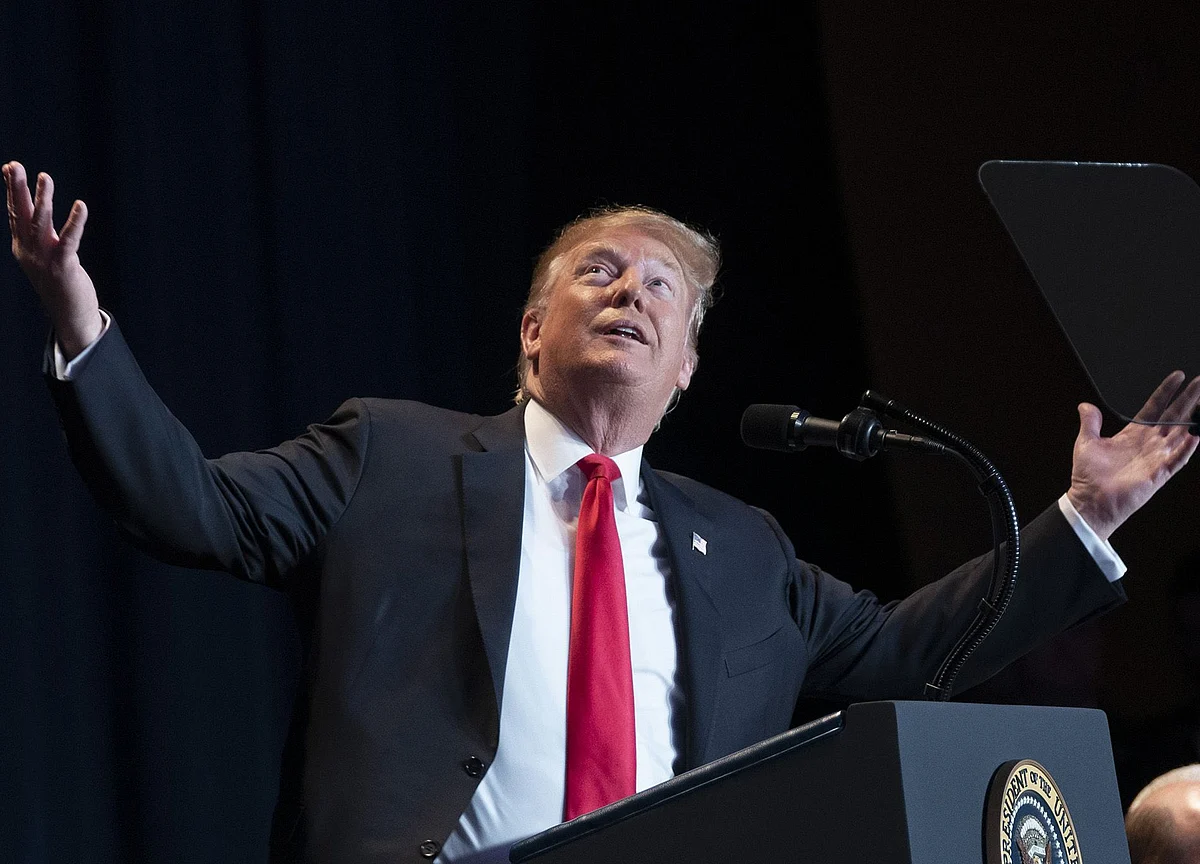 Trump’s Trial Moves Forward After Vote on Constitutionality