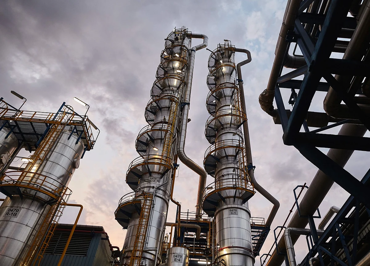 Oil Jumps to One-Year High With Depleting Supplies Aiding Rally