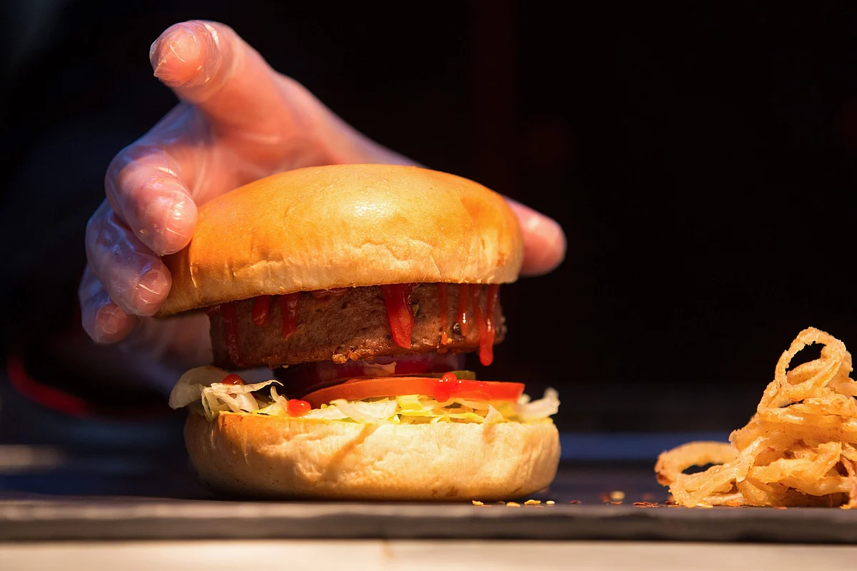 Burger King, Westlife Development - A Play On Brand Pull, Technology: Prabhudas Lilladher Initiates Coverage