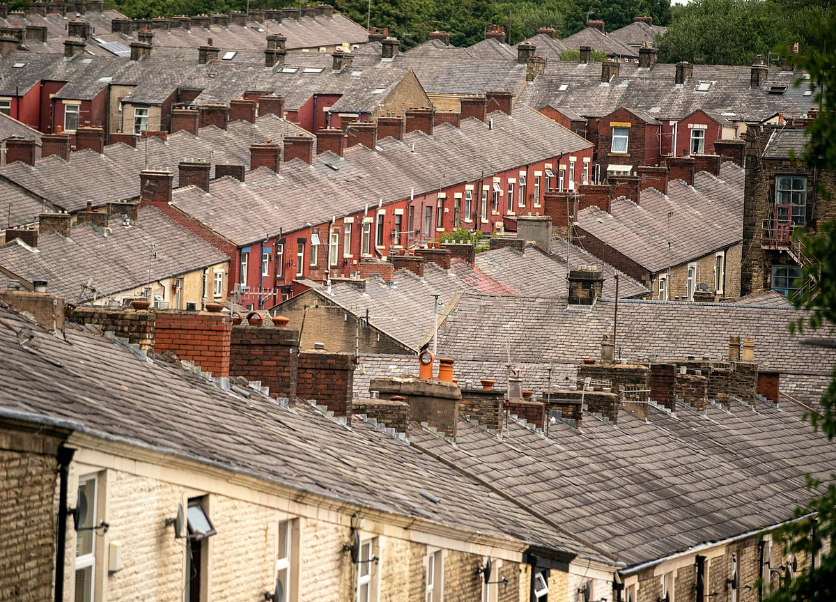 U.K. House Prices Rise in January Despite Buyers Staying Away