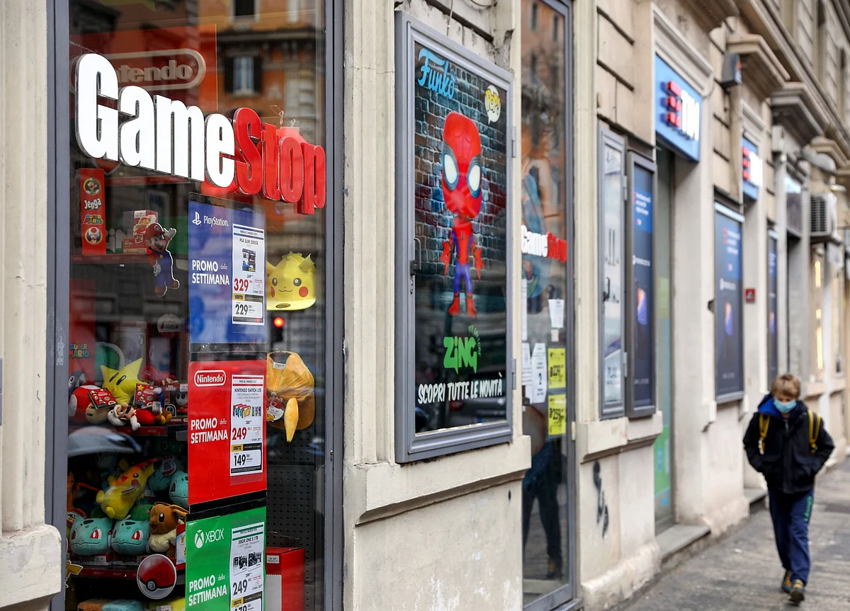 SEC Hunts for Fraud in Social-Media Posts Hyping GameStop