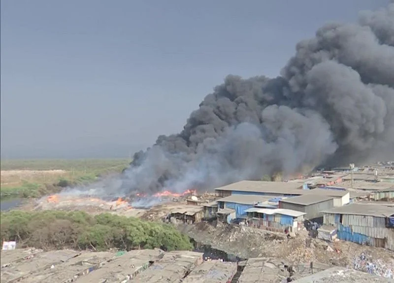 Major Fire At Mumbai Scrapyard, Fire Officer Injured