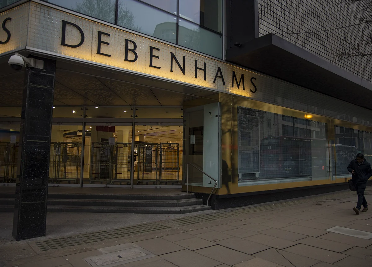 London’s West End Turns Dead End as Shoppers Leave Oxford Street