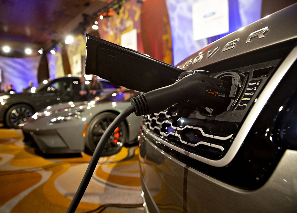Jaguar’s Electric Shift May Leave U.K. Plant With No Car to Make