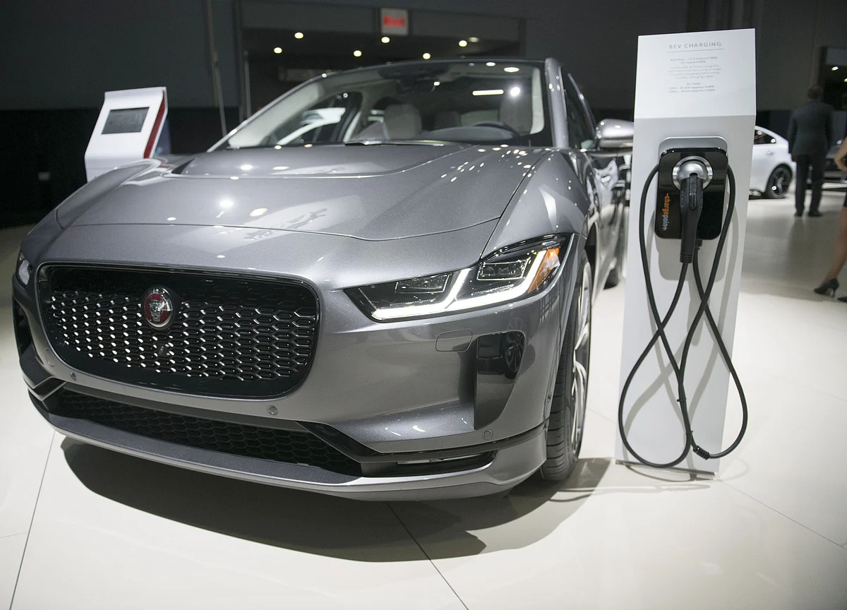 It Isn’t Easy Being Green, So Jaguar Land Rover Shouldn’t Rush It