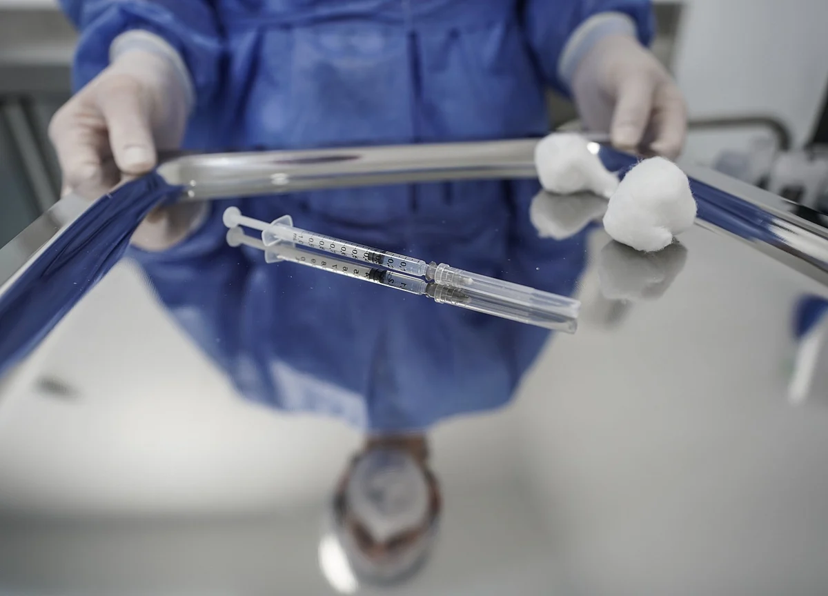 Sanofi, GSK Restart Trials on Covid-19 Vaccine After Delay