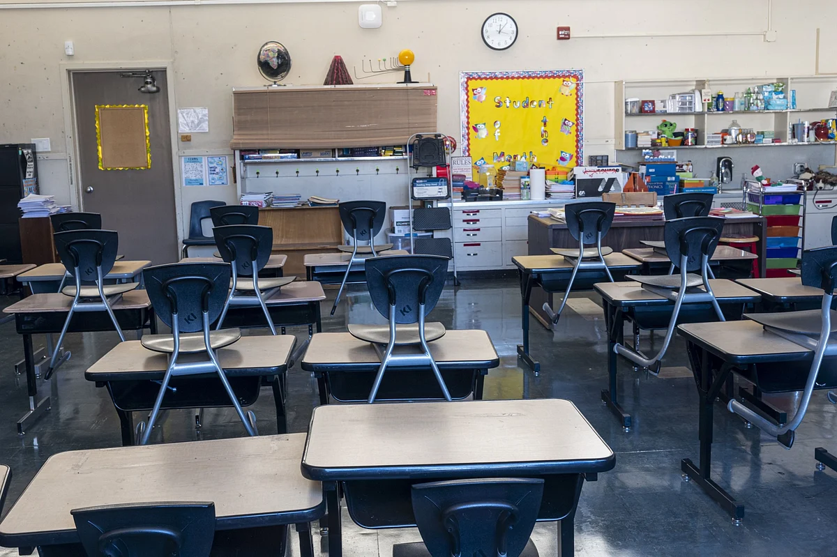 Biden Aides Continue to Drive for School Reopenings by April