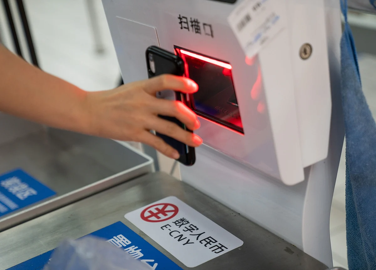 Central Banks Edge Toward Money’s Next Frontier in Digital World