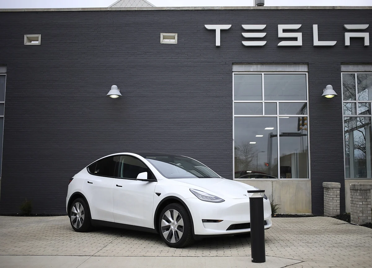 Tesla Now Accepts Bitcoin as Payment for Cars, Musk Says