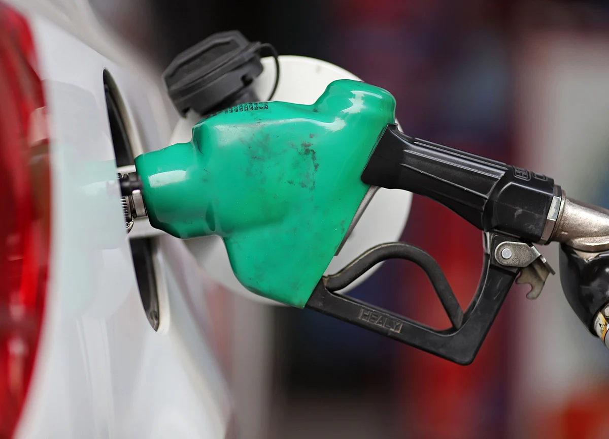 After Rajasthan, Petrol Crosses Rs 100-Mark In Madhya Pradesh