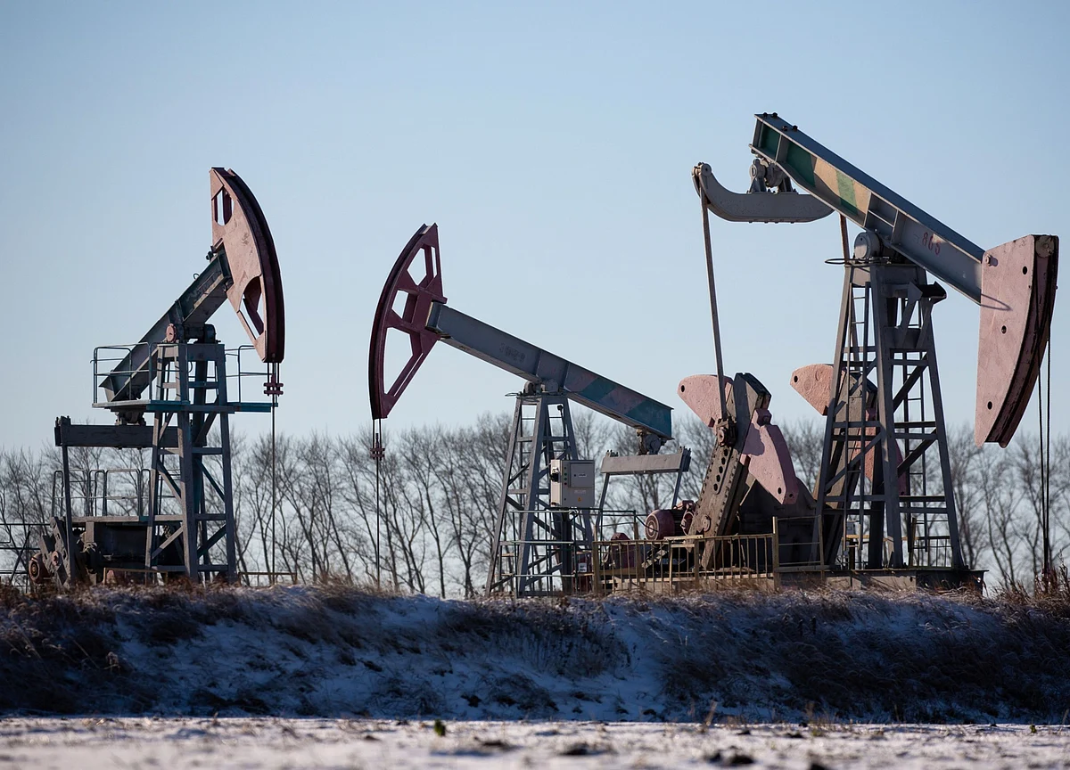Oil Surges to One-Year High Fueled By OPEC+ Commitment on Supply