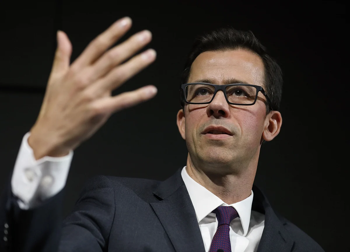 BOE’s Vlieghe Says High Rates May Not Return in His Lifetime