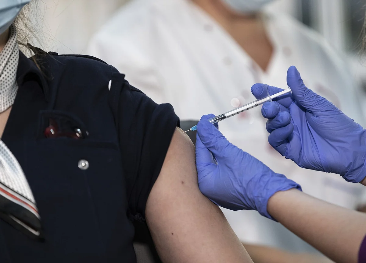 EU Faces 100 Billion-Euro Price Tag for Bungled Vaccine Push