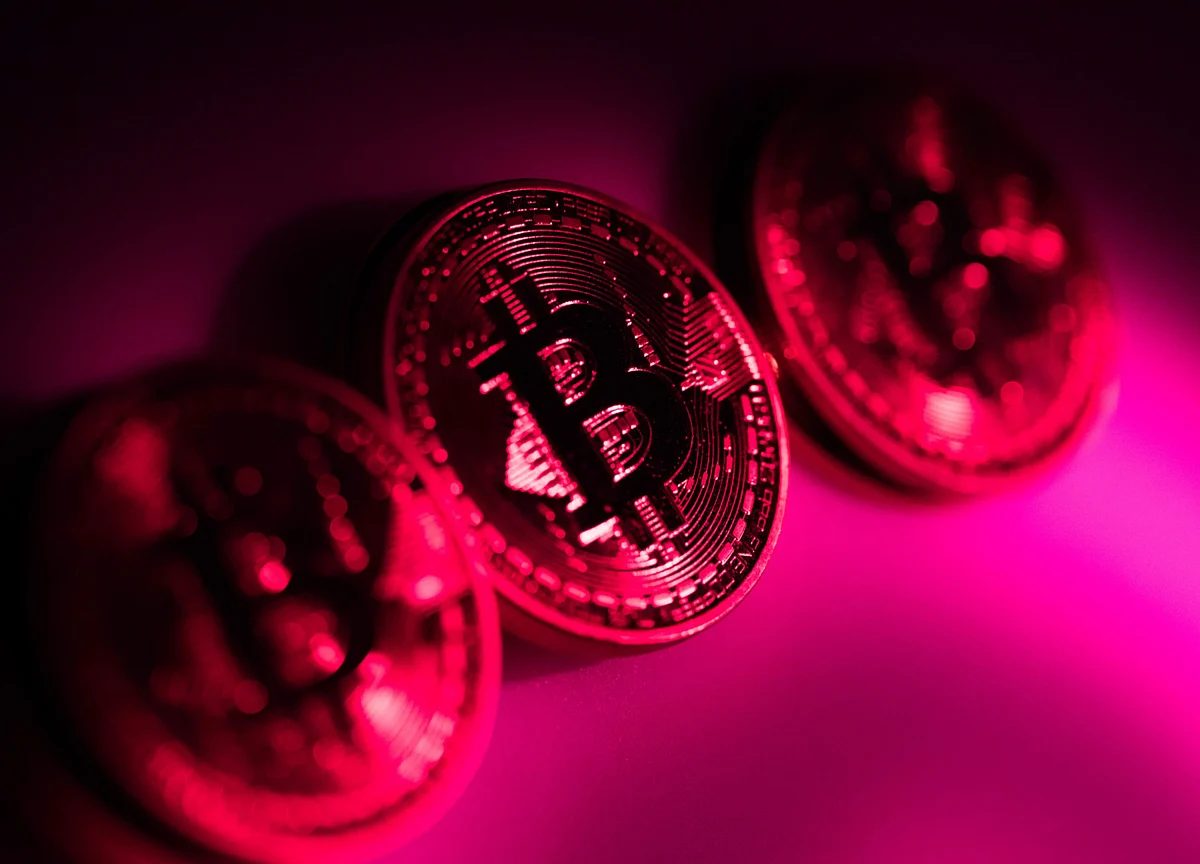 Bitcoin’s Volatility Should Burn Investors. It Hasn’t.
