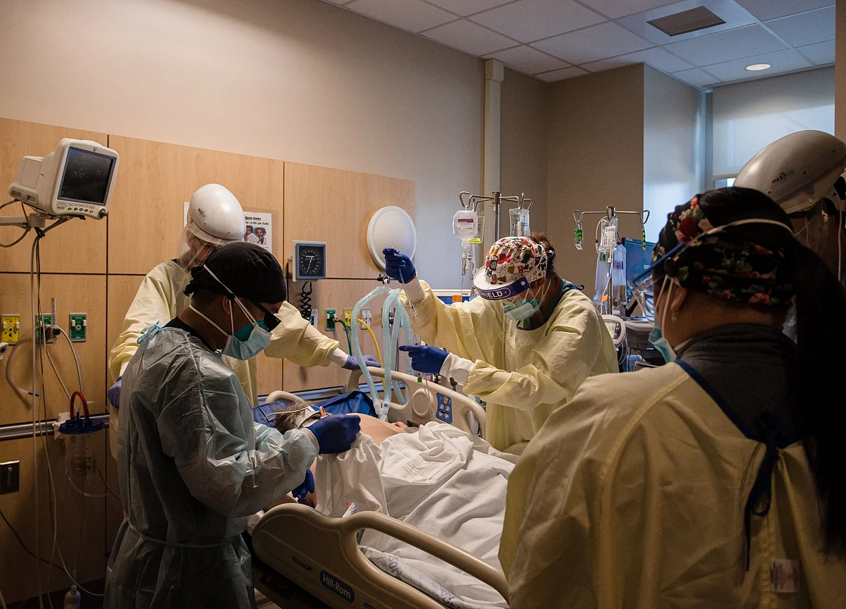 Common Blood Thinner Reduces Risk of Covid-19 Hospital Deaths
