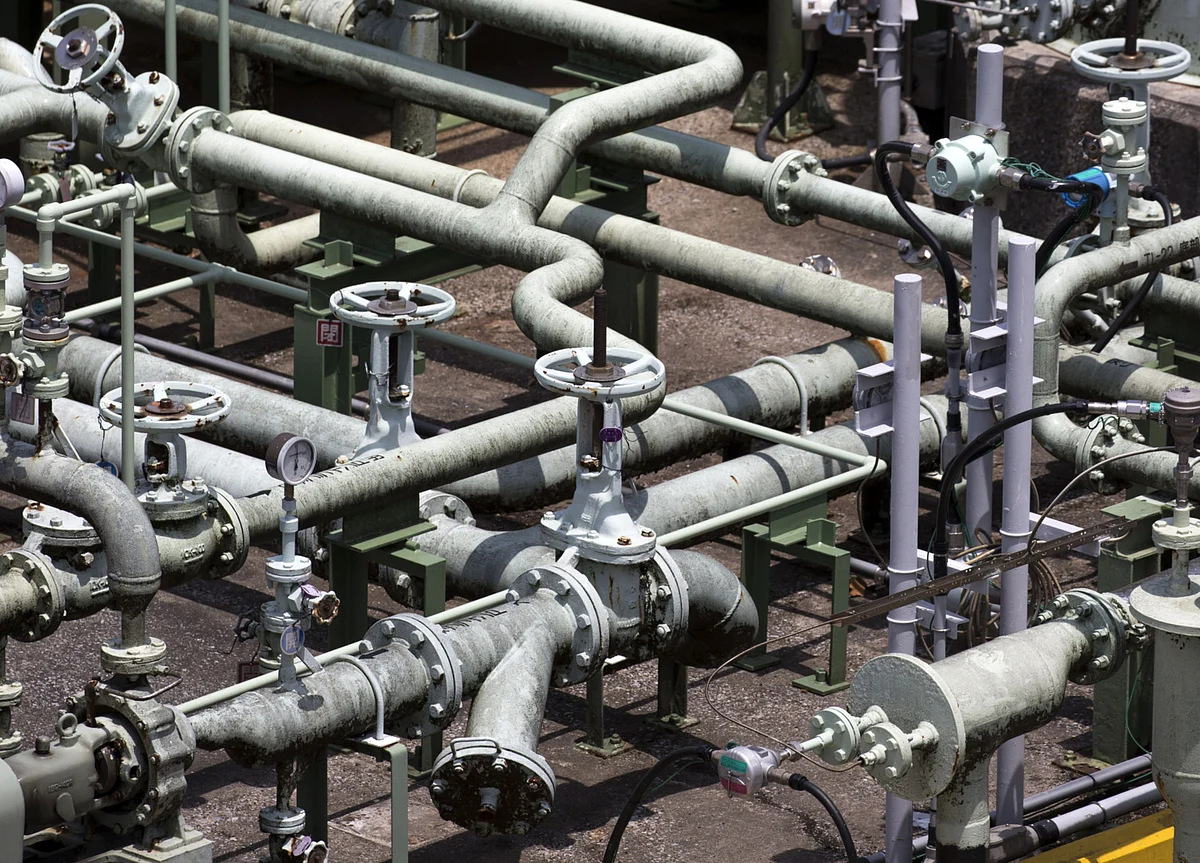 Natural Gas Skyrockets Again to $500 as Blackouts Spread in U.S.