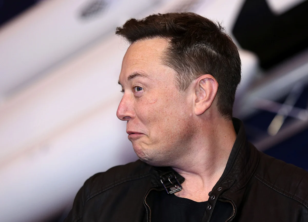 Bitcoin Climbs Above $53,000 as Musk Backs Crypto Over Cash