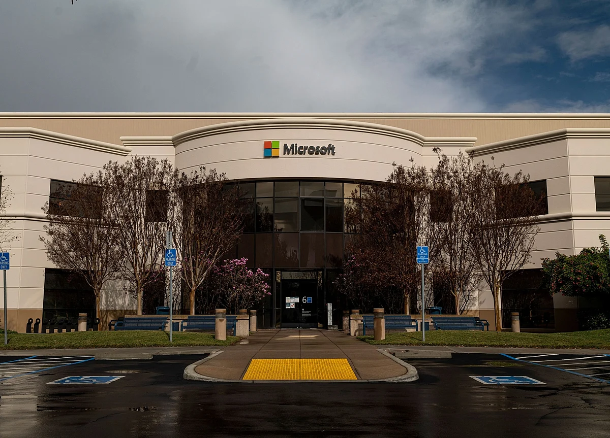 Microsoft Probes Clue That Hackers Cracked Taiwan Research