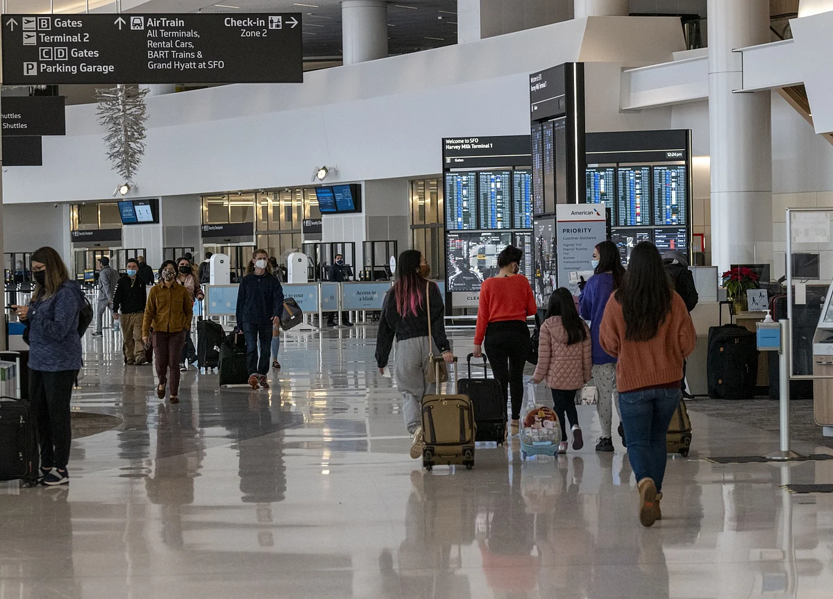 Dirt-Cheap Flights on Sale as Covid-Hit Airlines Take on Rivals