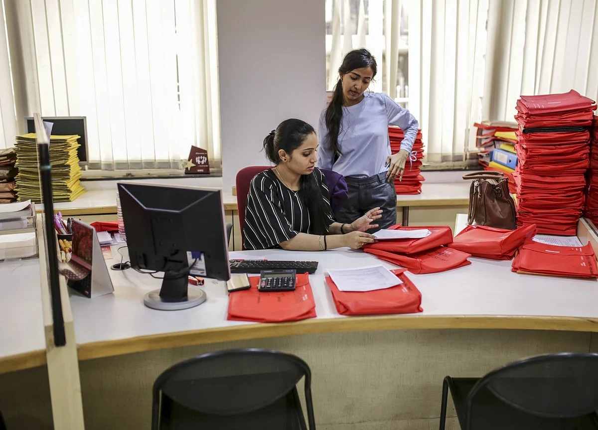 Bank Credit Grows By 6.63%, Deposits By 12.06%: RBI