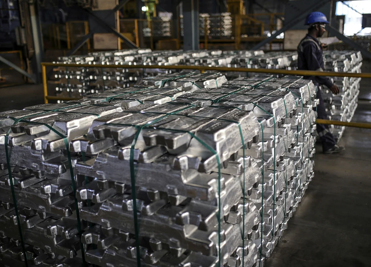 Vedanta Promoters Pledge Their Entire Stake To Raise Funds