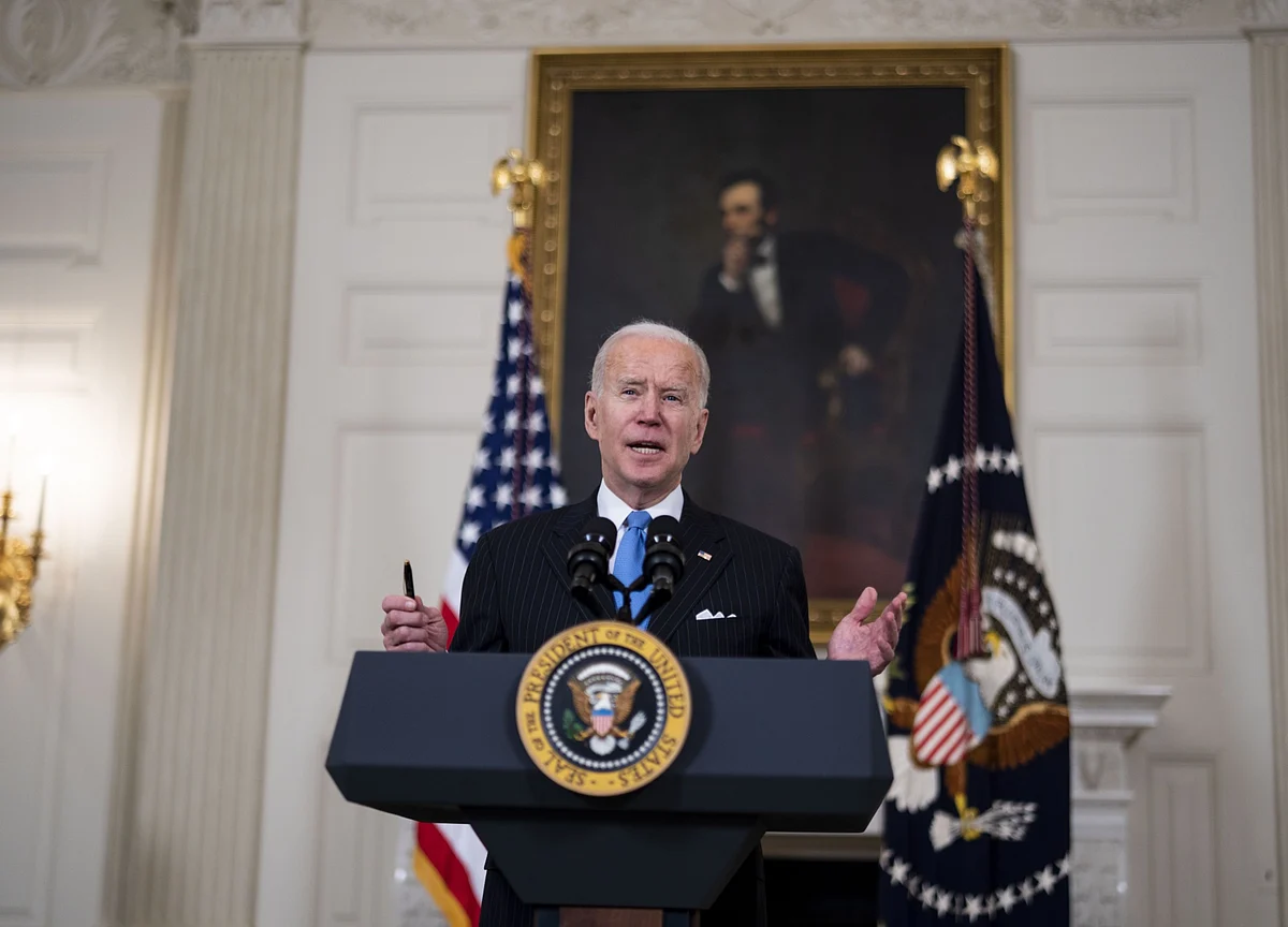 Biden’s Russia, Saudi Sanctions Spark Grumblings of Weakness