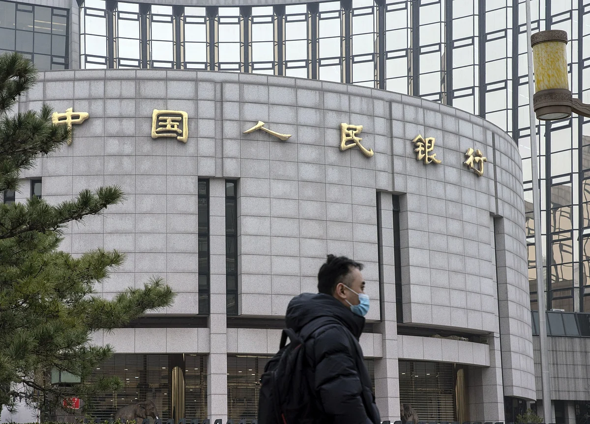 PBOC’s Cash Injection Disappoints Stock Traders Wanting More