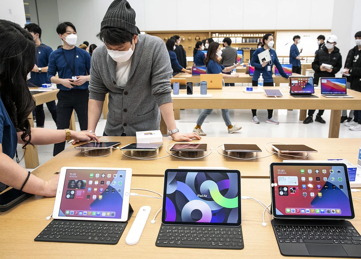 Apple Nears Launch of New iPads After Stay-At-Home Sales Boost