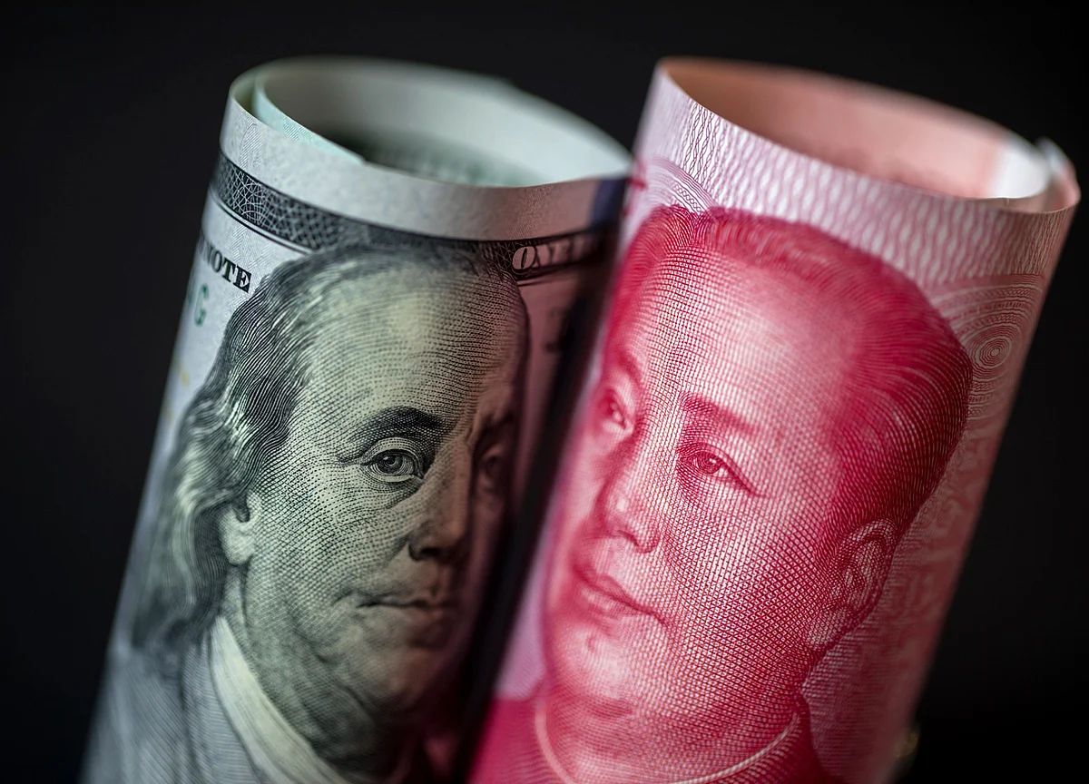 Haunted by 2008, China and U.S. Diverge on Stimulus Plans