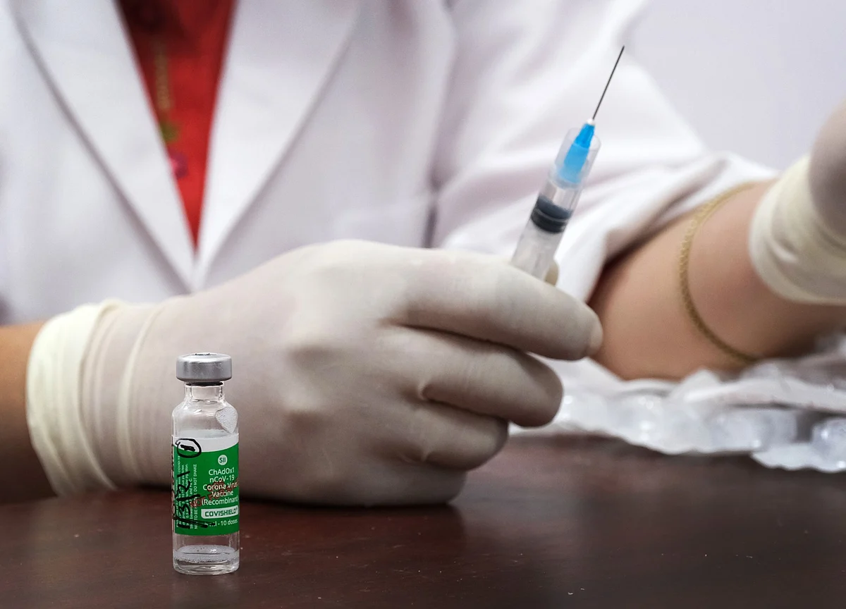 Government Holds Review Meet With States, UTs Ahead Of Opening Up Vaccination For People Above 45
