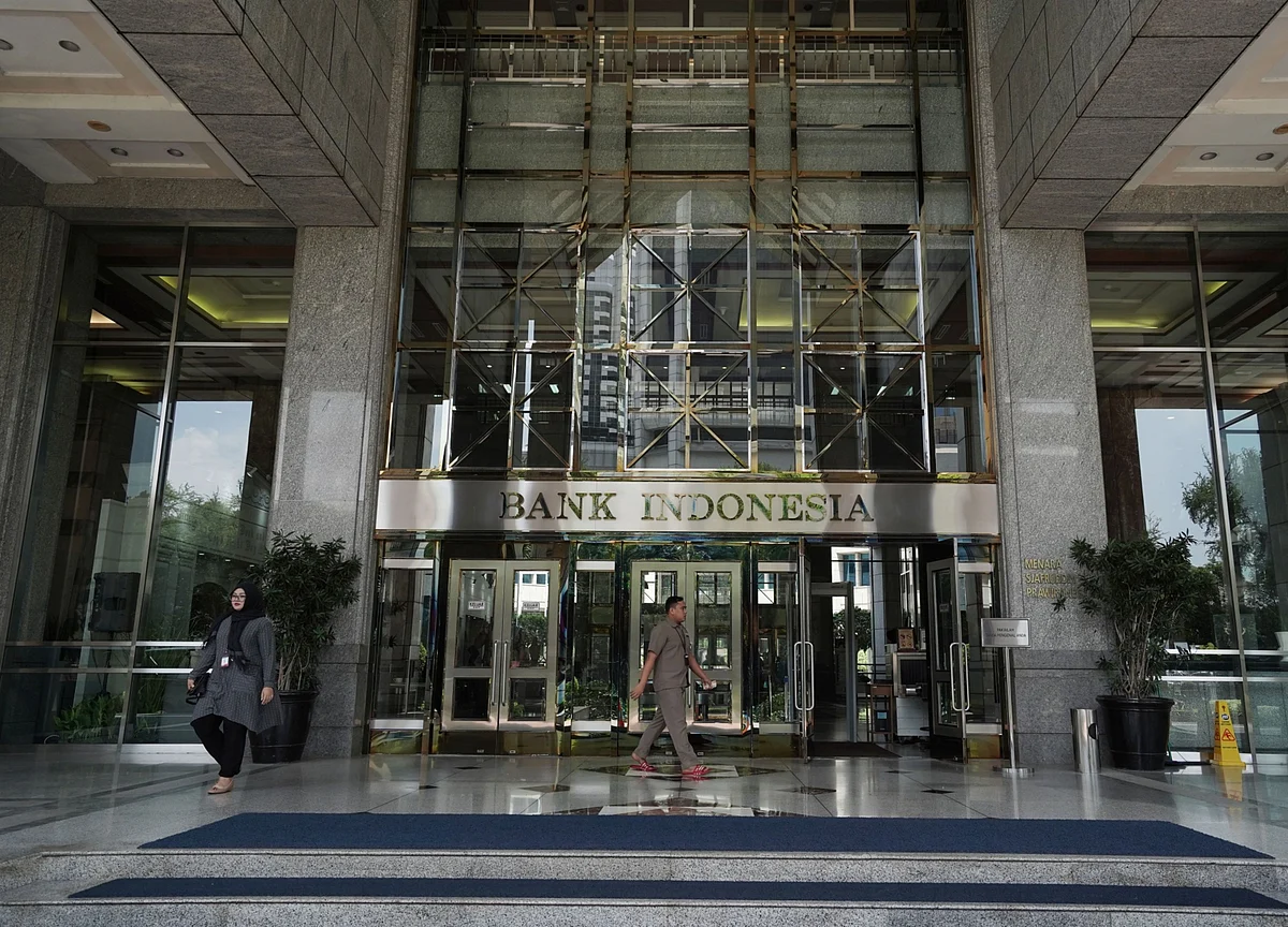 A New Global Monetary Order Is Being Built Before Your Eyes