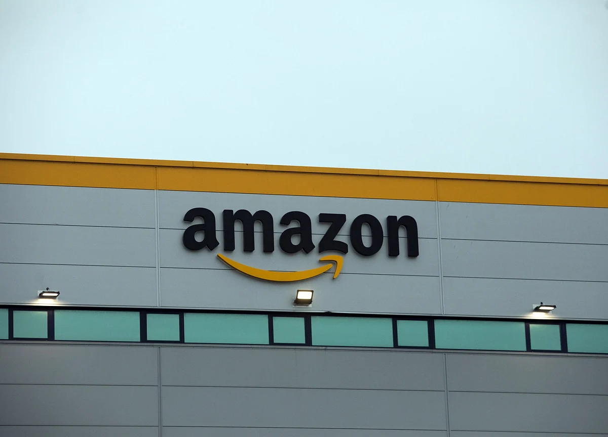 Amazon Explores Replacing JPMorgan in Credit-Card Tie-Up