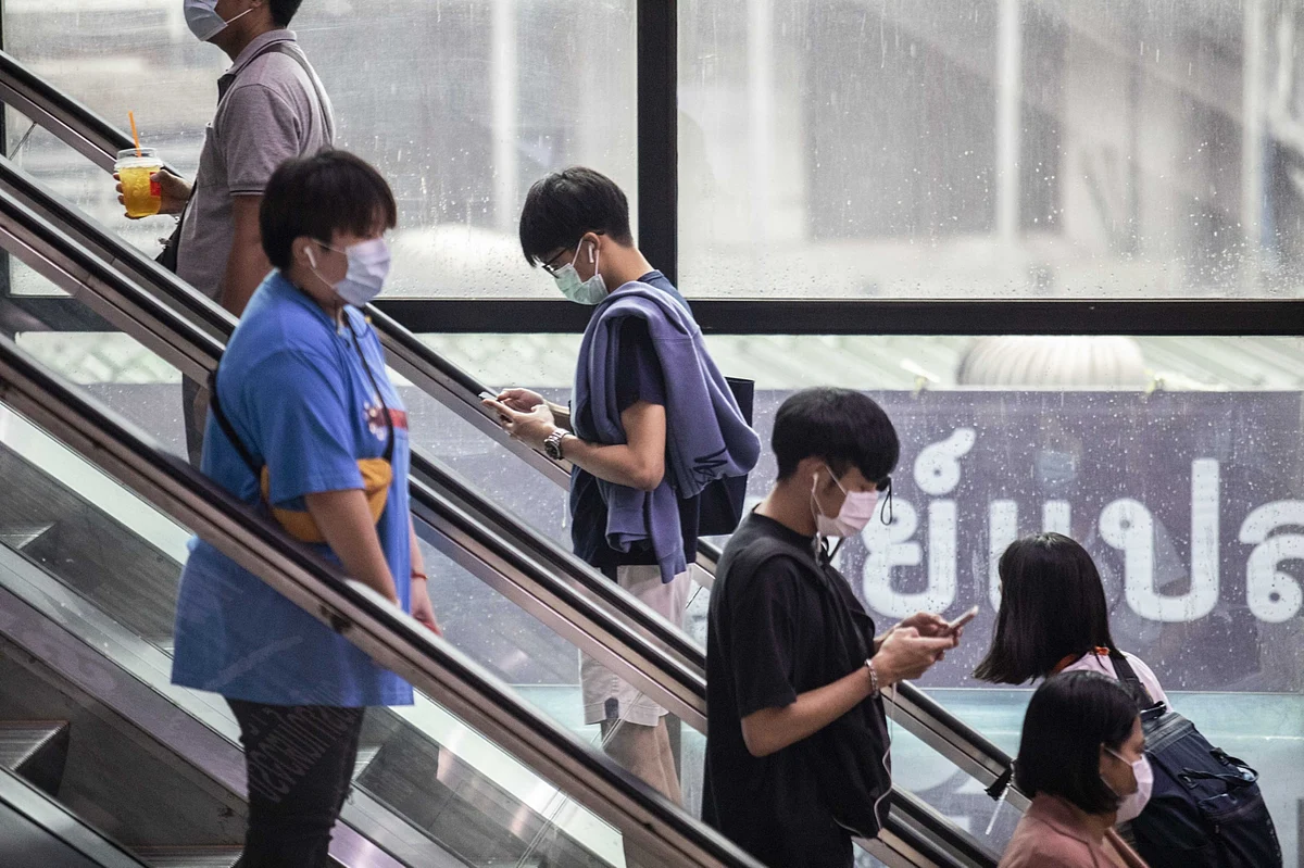 Young Traders Are Taking ‘Big Financial Risk’ on Investment Apps