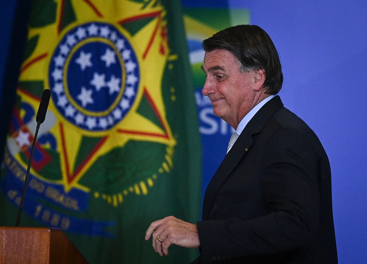 Bolsonaro Seeks Higher Bank Levy to Pay for Fuel Tax Break