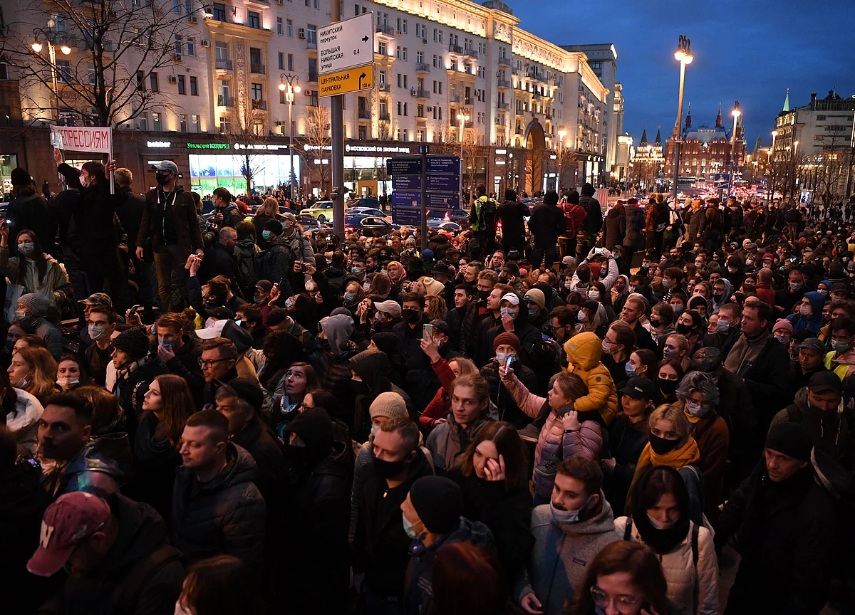 Russia Suspends Navalny Network Operations as ‘Extremist’