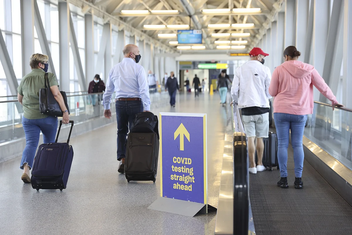 Vaccinated Countries Wary of Relapse Stunt Air Travel Reopening
