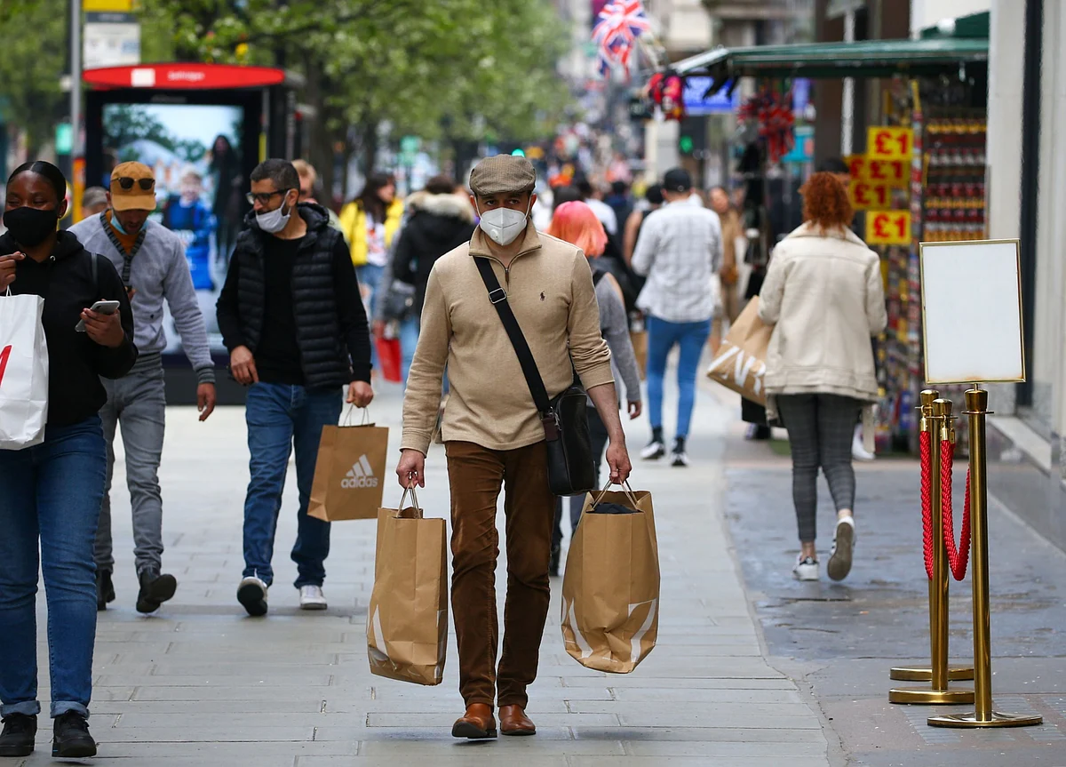 U.K. Economic Activity Surges At Fastest Pace In Seven Years