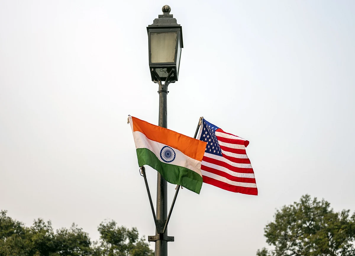 U.S. Says It’ll Send India Vaccine Materials, Boost Aid Finance
