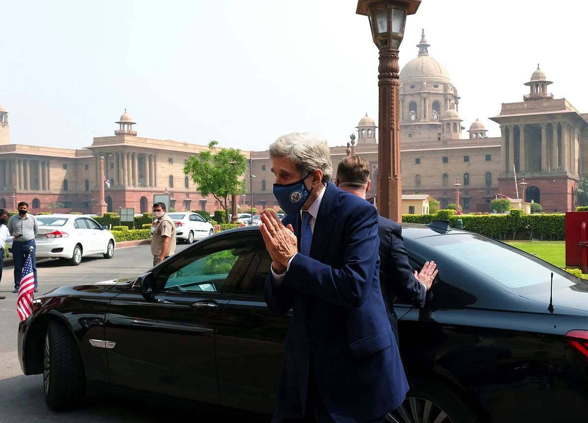 John Kerry to Push India on Net Zero Target Ahead of Global Meeting
