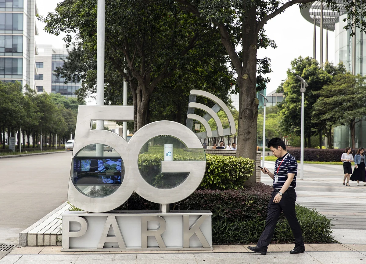 China’s Data Centers, 5G Network Set to Double Emissions by 2035