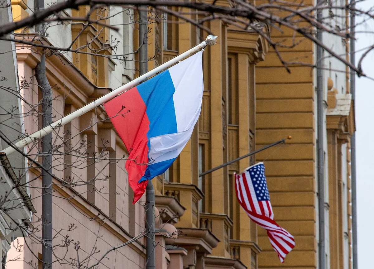 Arctic-Superpower Jostling Heats Up as Russia Takes on Key Role