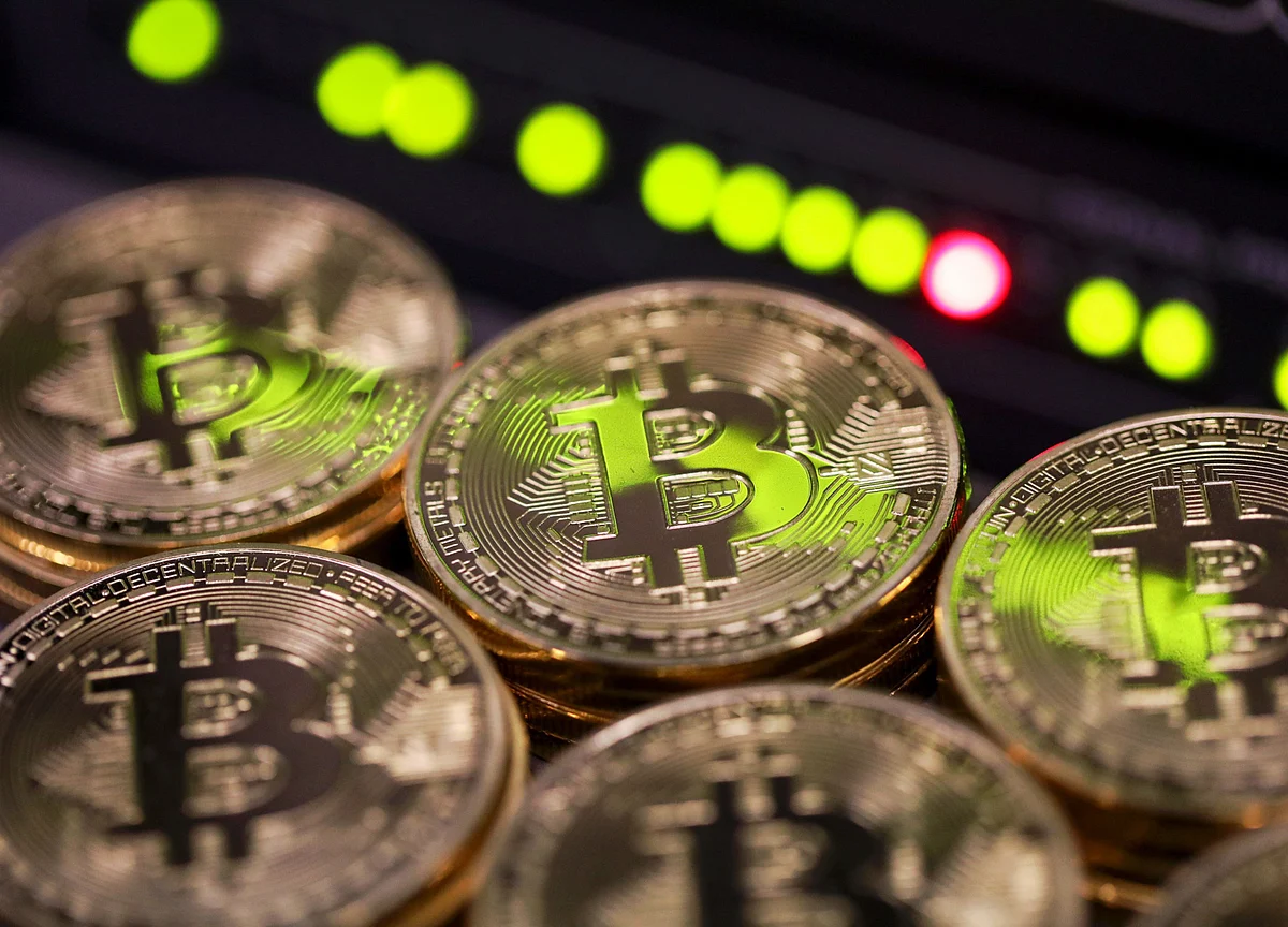 Bridgewater’s Ray Dalio Says He Prefers Bitcoin to Bonds